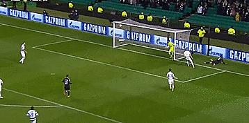 足球跑位技巧视频教程,八人制足球后卫打法跑位示意图