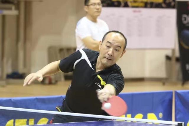 不愧是世界冠军,乒乓球世界冠军vs业余选手