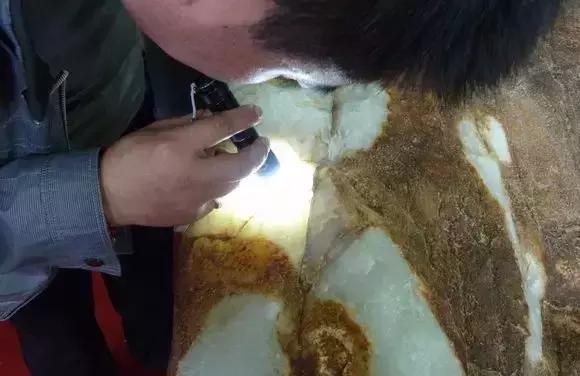 真玉石的简单鉴别,玉石真假查询