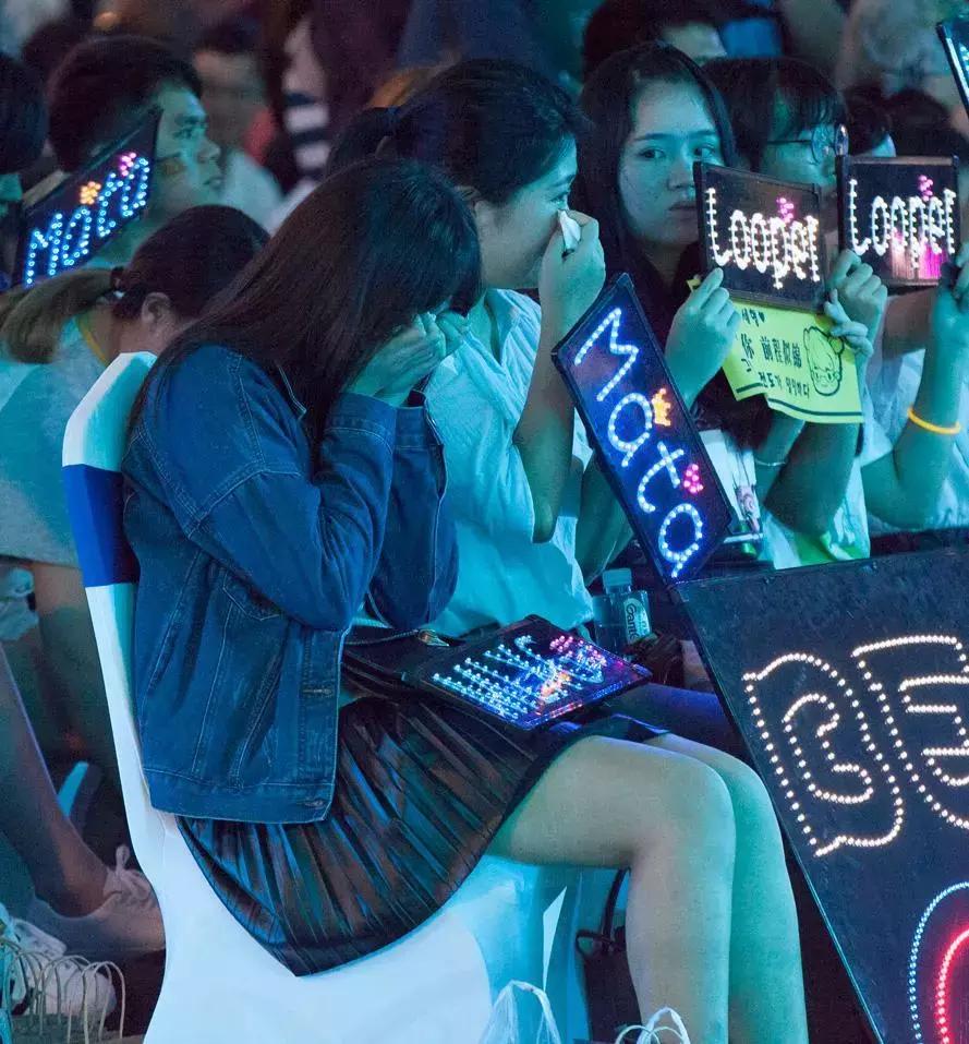 从Bigbang谈起|追星少女：有的爱像大雨磅礴，依然相信彩虹