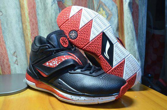 安踏解构缓震,安踏要疯横扫2代缓震