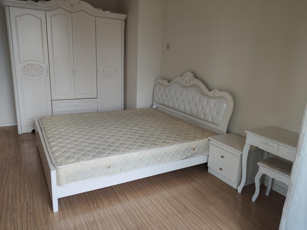 300元房东直租,虹口区租房1000左右房东直租