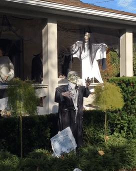 为过万圣节把房子改成鬼屋吓坏数千人，幸好我和这个老哥不是邻居