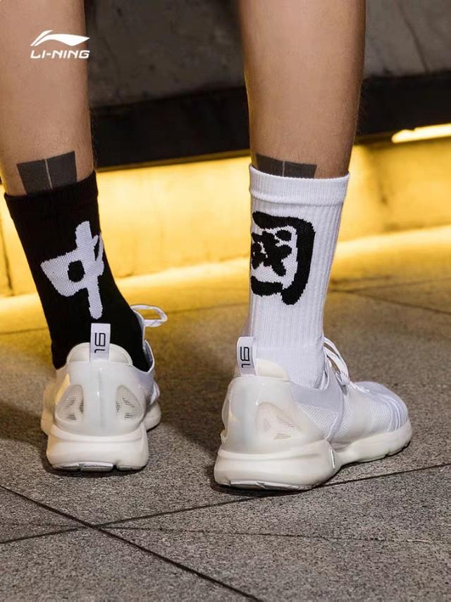 匹克性能最好的跑鞋,李宁鞋子和安踏匹克哪个质量好