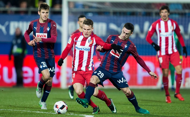 埃瓦尔2-0桑坦德竞技,埃瓦尔1比4皇马