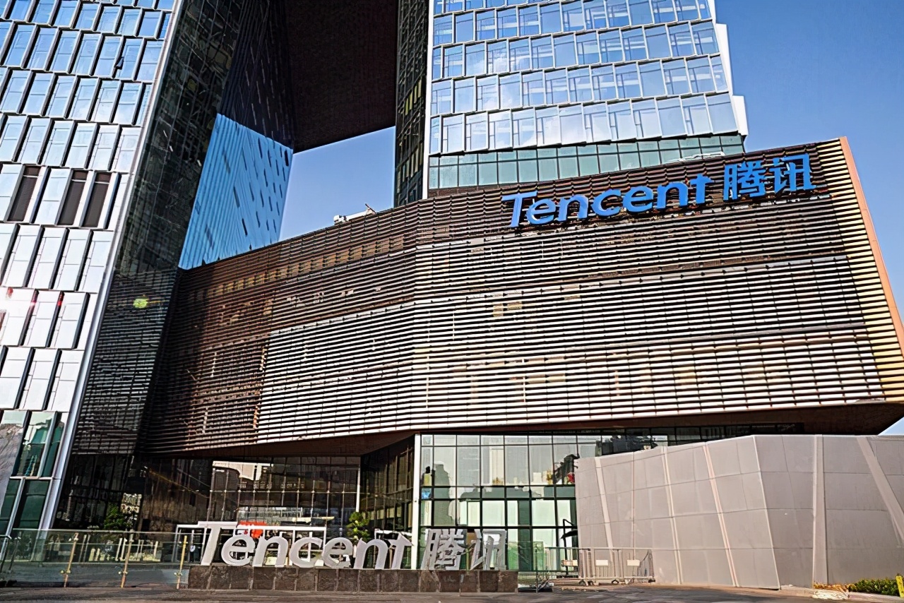 游戏公司：不会真有人觉得充了钱，装备皮肤就属于自己了吧？