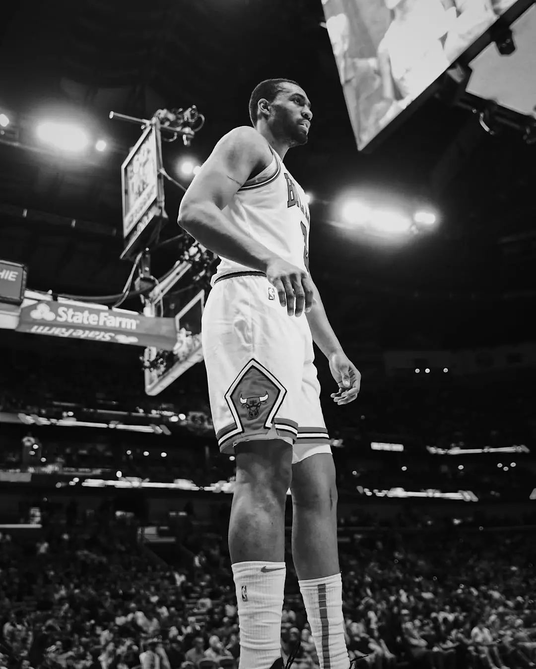 打起来了！牛雷大战爆发4人激烈冲突！一吹4个T几万美金又没了