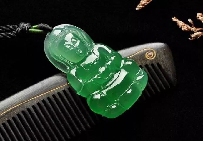 体弱多病的人应该戴什么护身符,从出生就戴的护身符