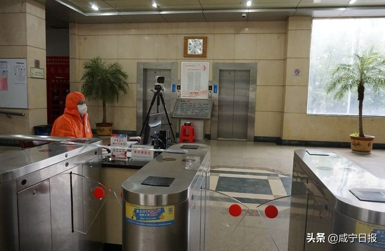 坚守！坚守！——镜头下坚守防控一线的咸宁工行人