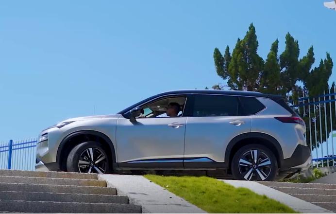 20万买奇骏提车感受评测,新奇骏提车感受