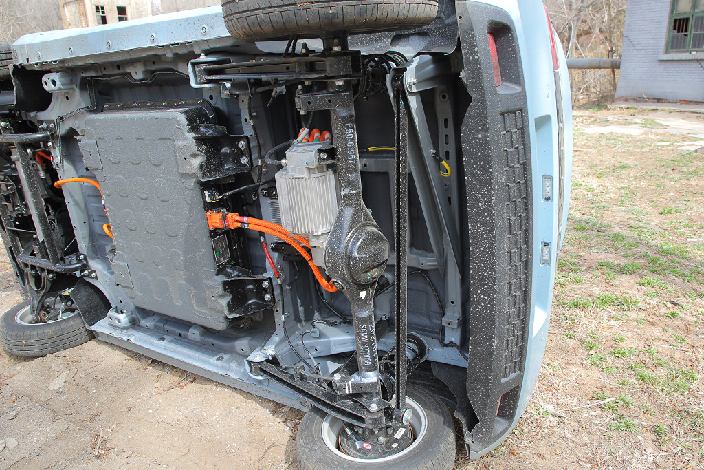 宏光miniev底盘,五菱宏光miniev升高底盘