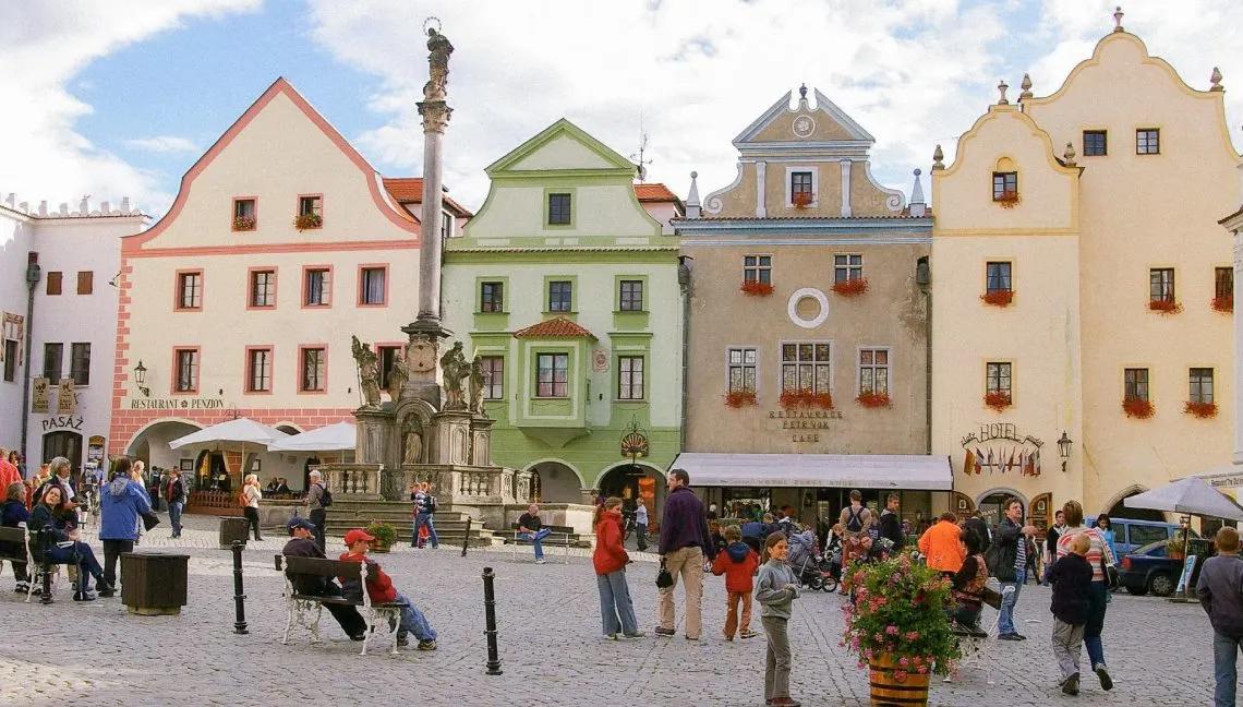 捷克克鲁姆洛夫小镇游记,捷克ck小镇旅游攻略