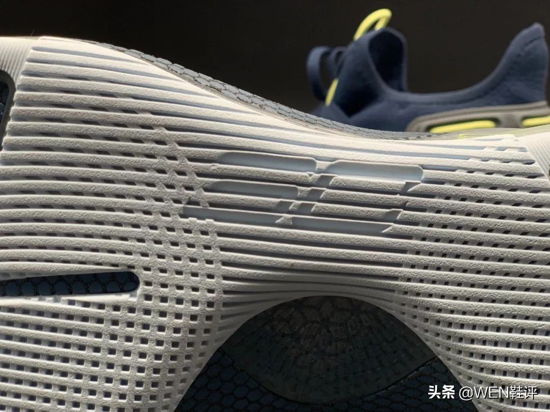 躲不过的黄金真香定律,库里6代新配色战靴测评