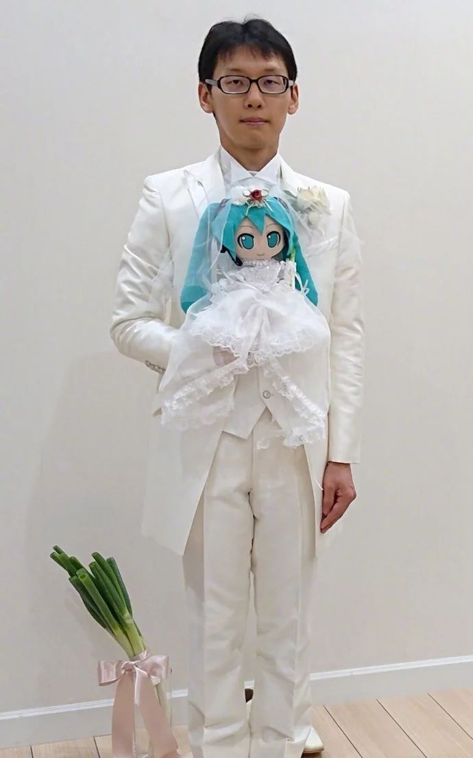 初音未来和二次元男生结婚,初音未来的声优结婚