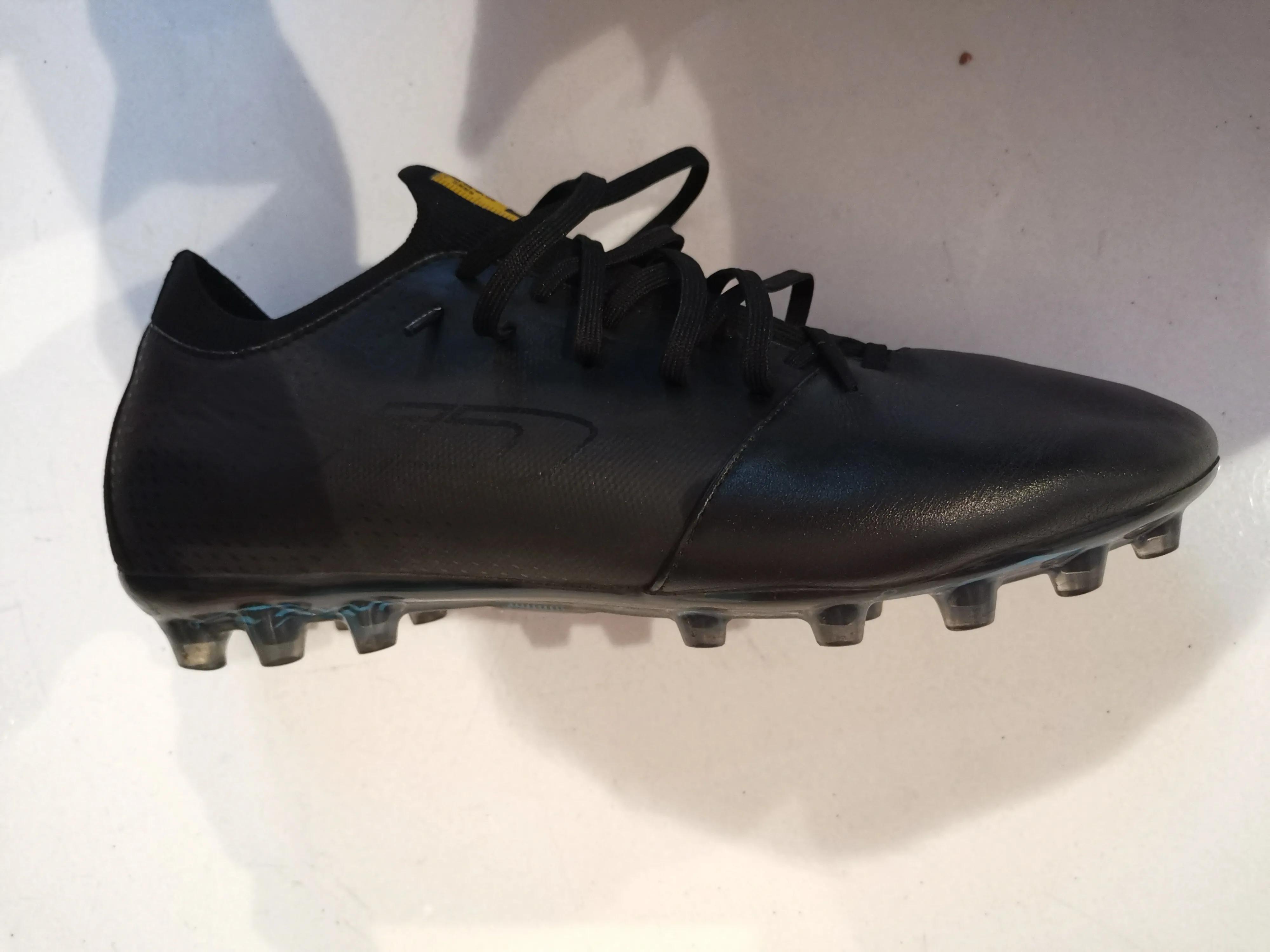 id足球鞋优缺点,国产id足球鞋