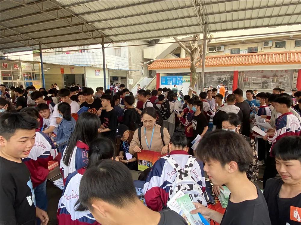 广西高职招生宣传大篷车,2020年南宁中专招生