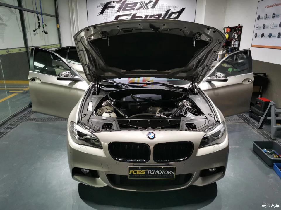 宝马5系贴膜改色罗曼尼红双拼,宝马5系贴膜改色