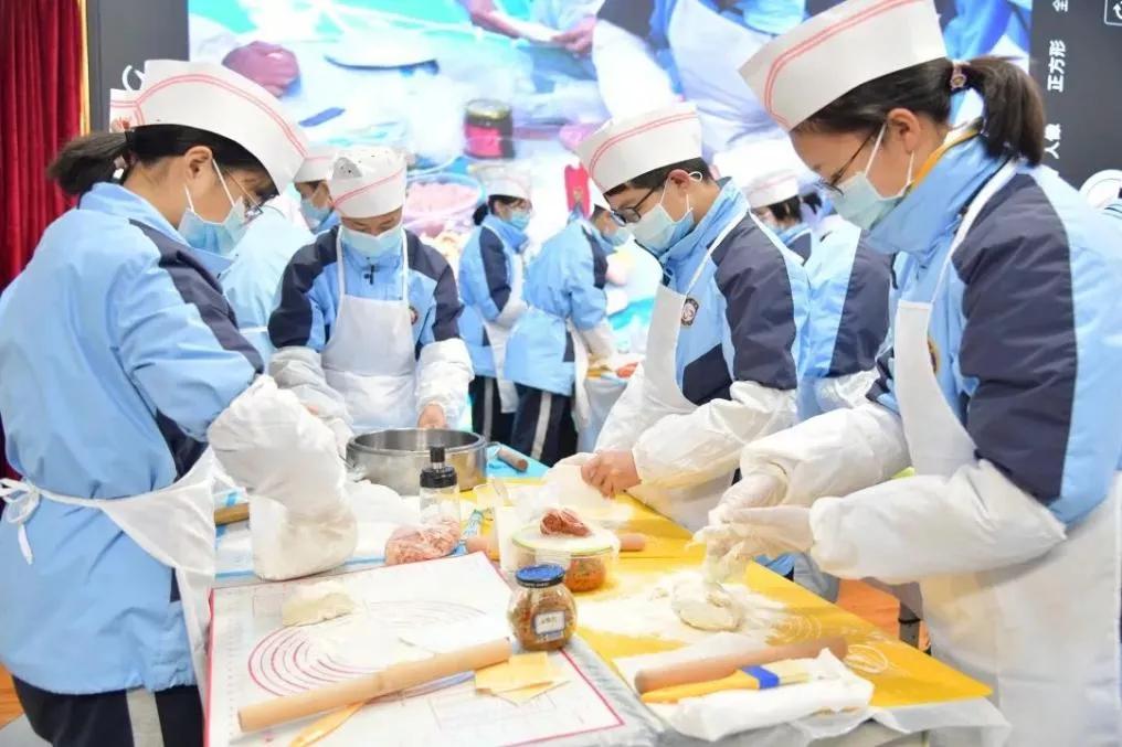 川师附中外国语宏志班重点率,川师大附中宏志班