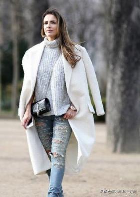 如果觉得衣服不好看怎么搭,实在不会搭配怎么办