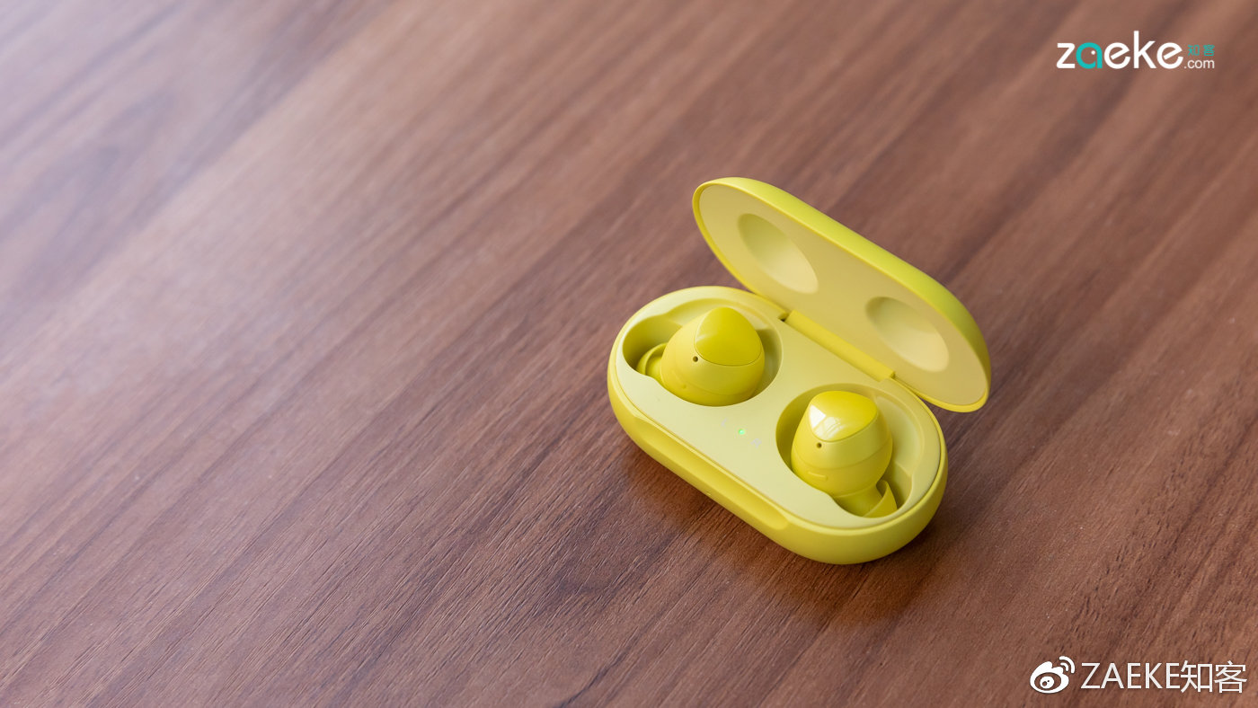 三星galaxybuds发布会,三星超广角有点歪