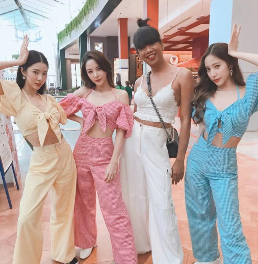 手臂粗肩膀宽怎么穿露肩吊带上衣,肩宽女生露肩穿搭怎么选