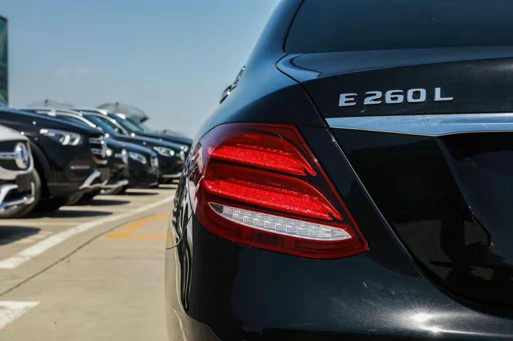 奔驰e级为什么这么值得购买,奔驰e级受欢迎程度