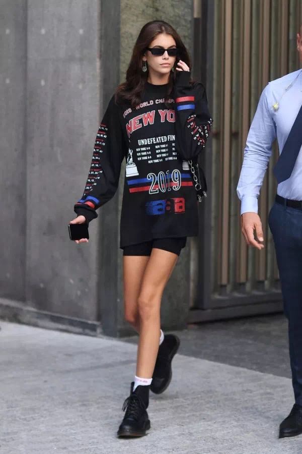 搭配鲨鱼裤显瘦显高的中筒袜,过膝小腿中筒袜哪个更显瘦