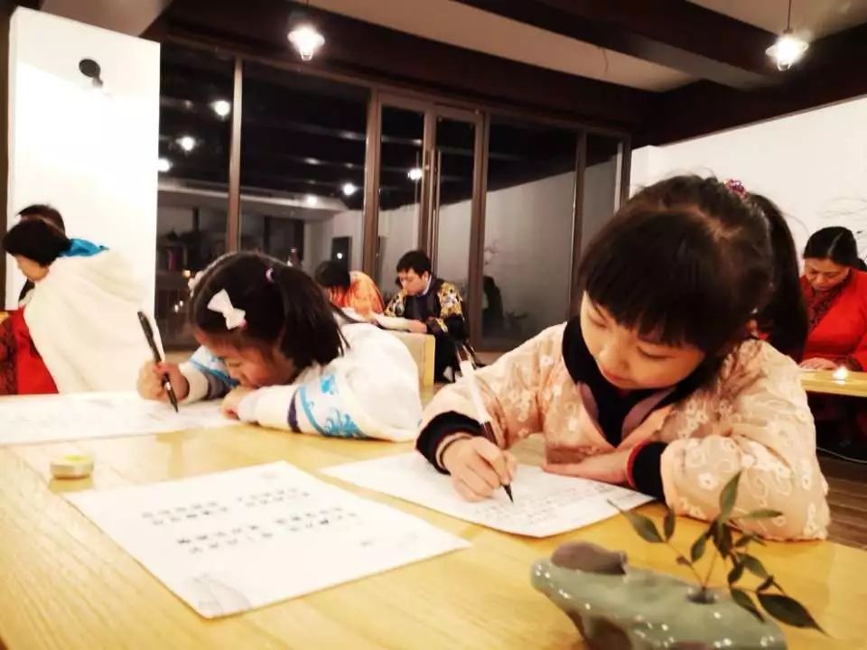 清凉寨丨“枫”景尚好,年会火热预定中!