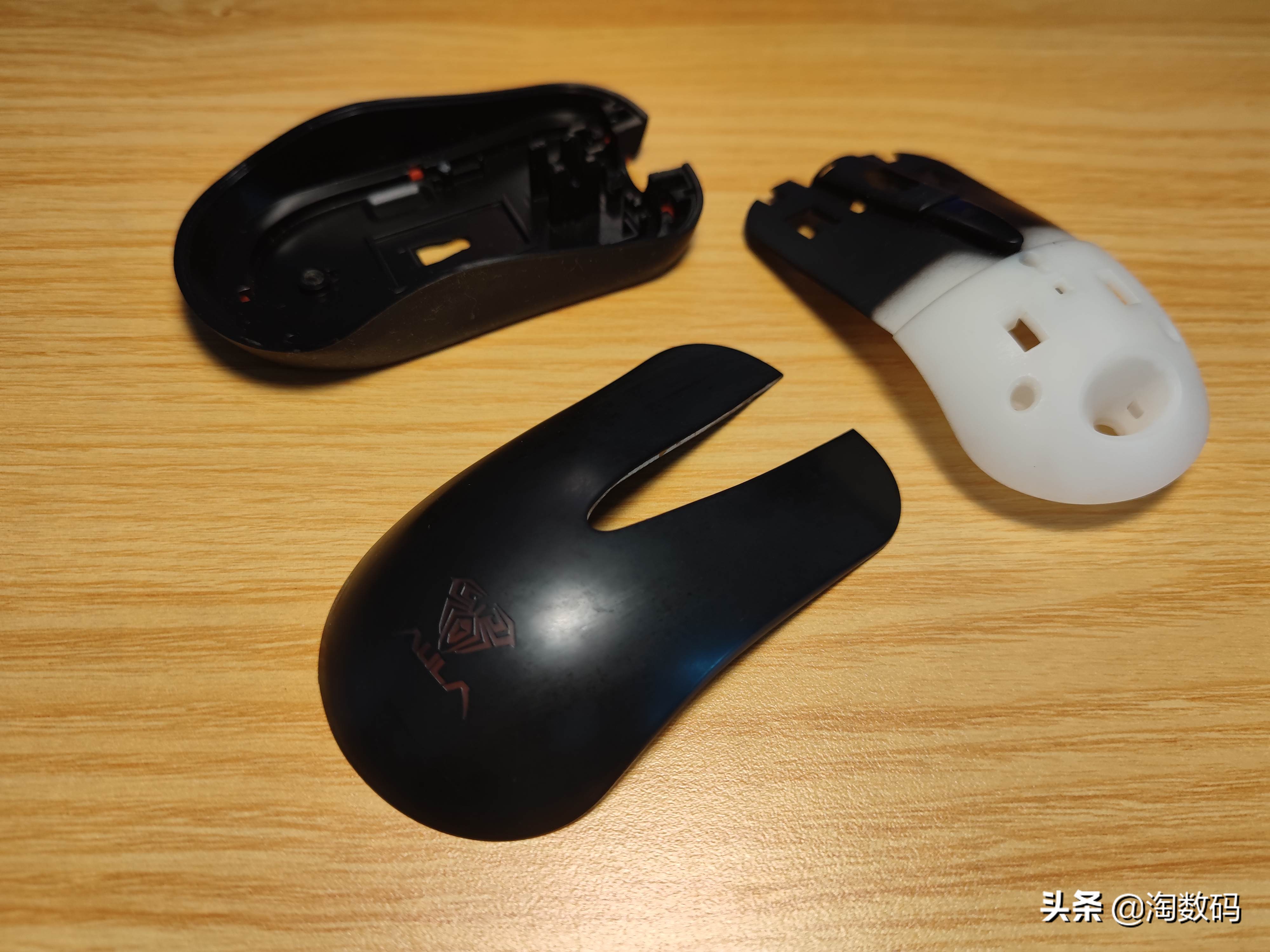 ￥9.9原封库存洋垃圾：AULA暗黑魔羯游戏鼠标开箱+拆解+除胶晒单