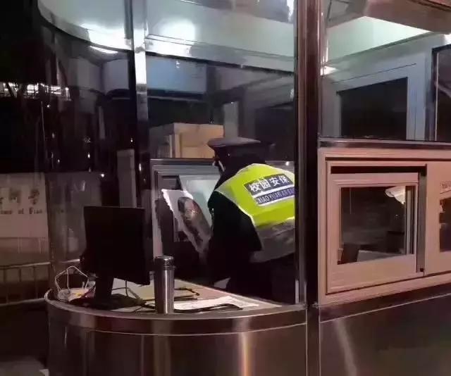 气哭专业画家，还不如这些保安大叔，流浪大爷，食堂大姐？