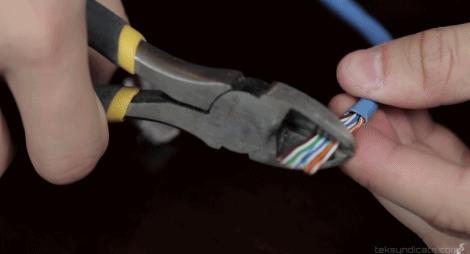 给大家分享一个不知道用不用得上的小知识，网线的接线方法