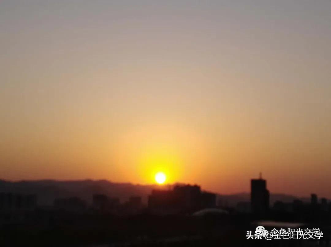 下雨了下雨了仿照儿歌写一句话,下雨了下雨了下雨了歌词试听