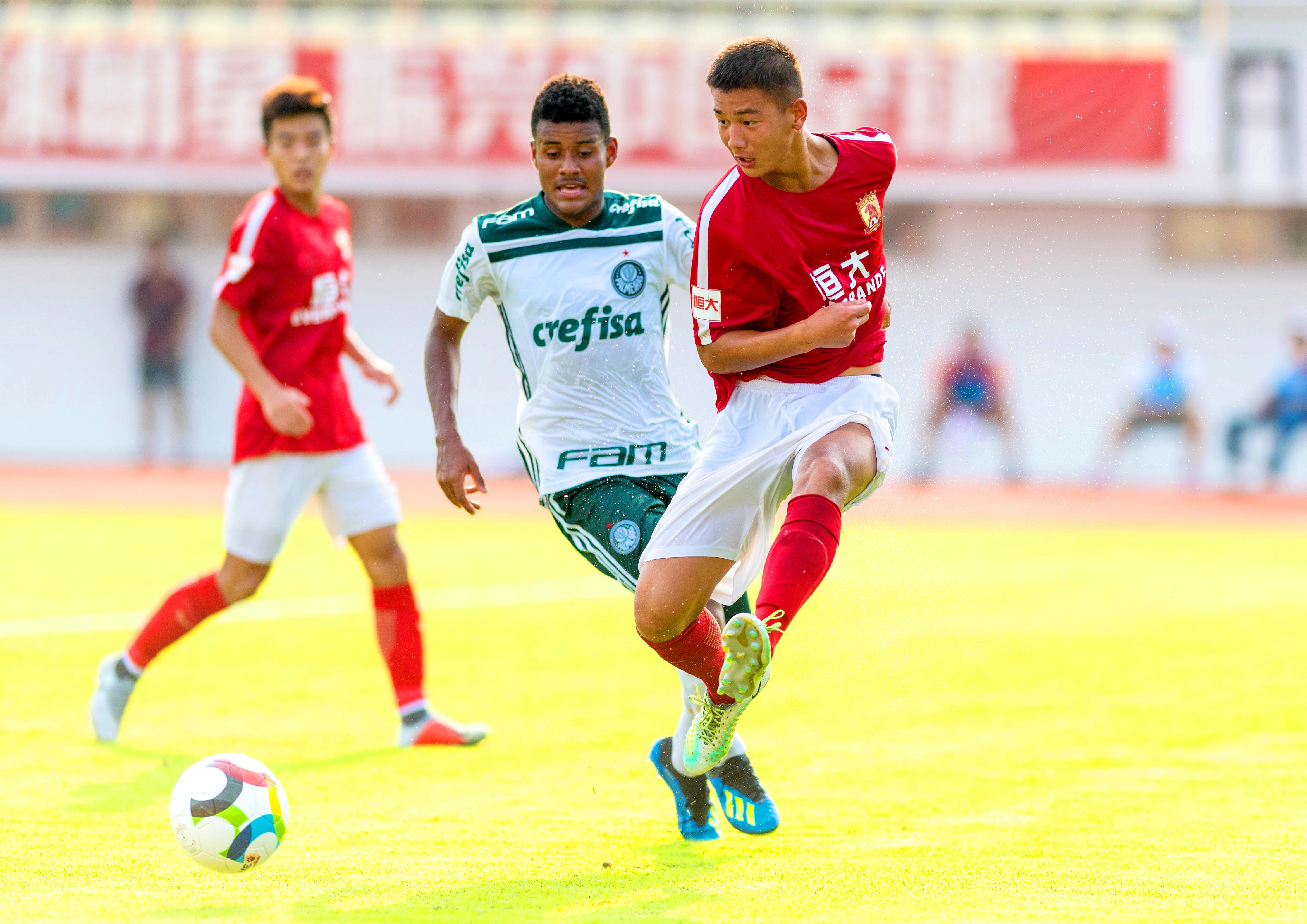 中超足球青春风暴,广州恒大青训俱乐部有哪些球员