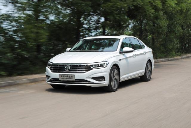 大众全新速腾1.4t自舒评测,大众全新速腾1.5t试驾视频