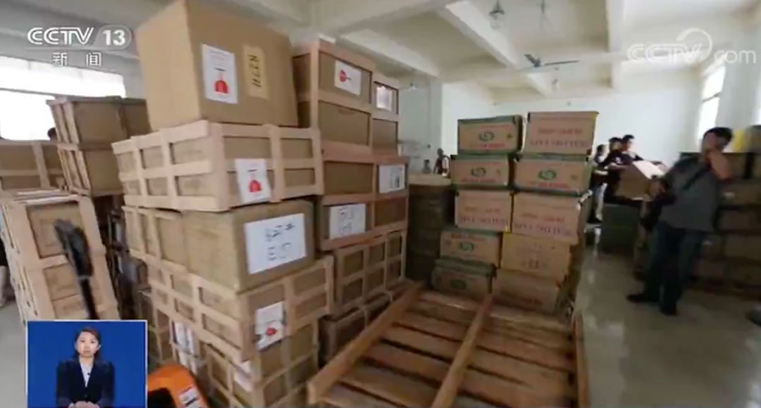 在迪拜买的包是真的吗,几百元买奢侈品包