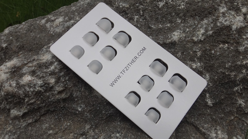 锦瑟香也king耳机评测,锦瑟香也tfzs2pro耳机