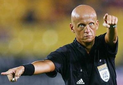 足球常见犯规动作以及判罚,足球几种判罚情况的视频