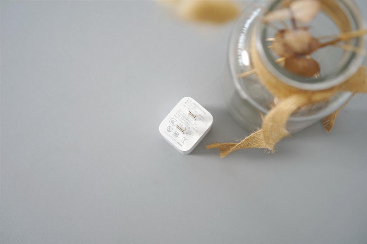 倍思苹果快充哪个系列好,倍思超级硅20w快充和氮化镓