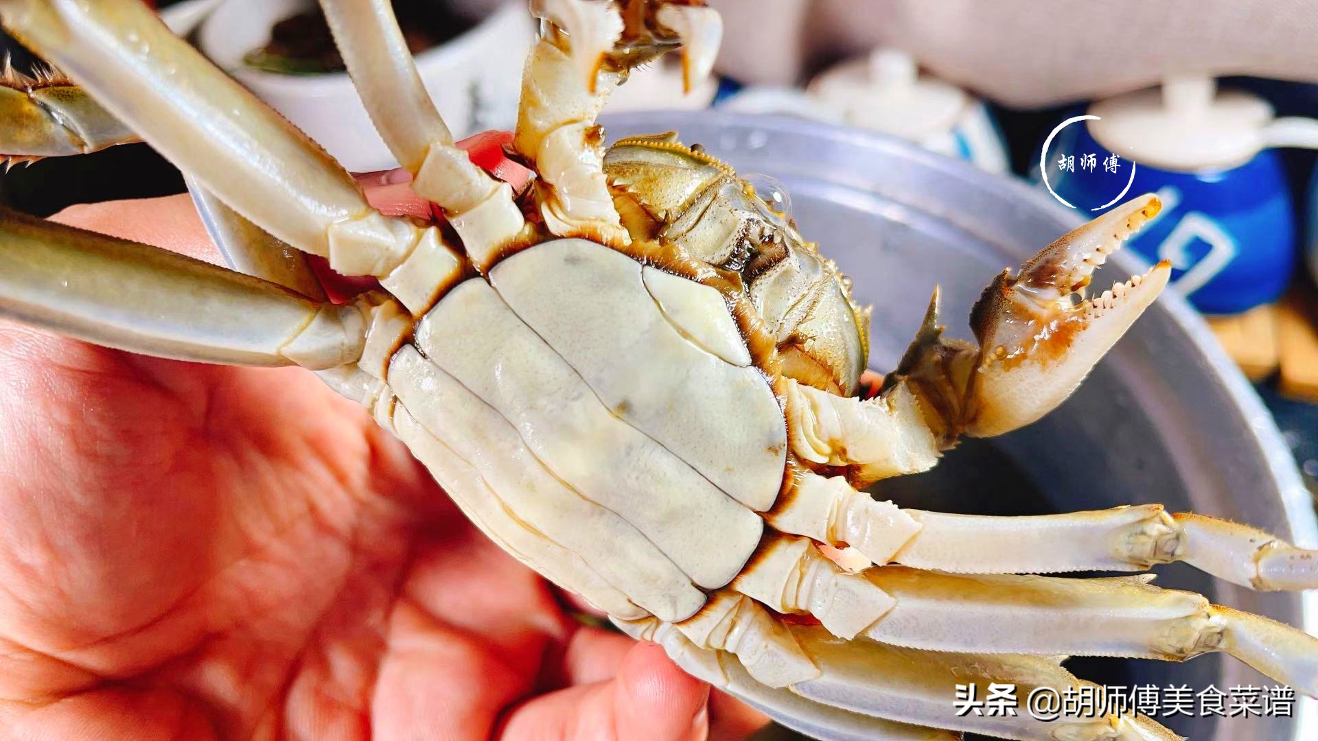 保存螃蟹需要套塑料袋吗,保存螃蟹可以叠着放吗