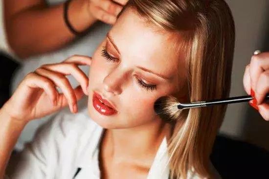 美术生就业前景及薪资,美术生就业前景和收入