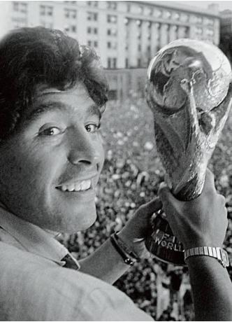 球王传记马拉多纳,世间再无科比原版视频