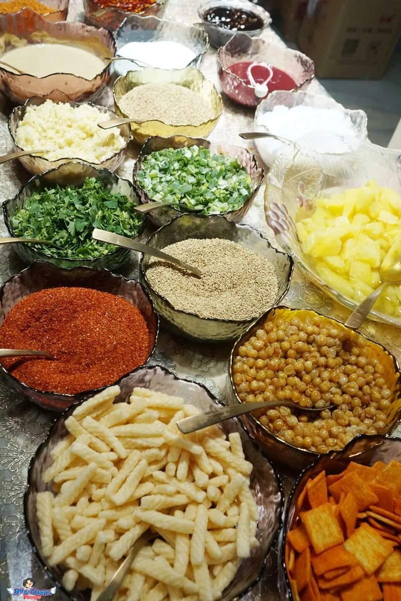 自助烤串涮肉餐厅,川式自助涮烤火锅