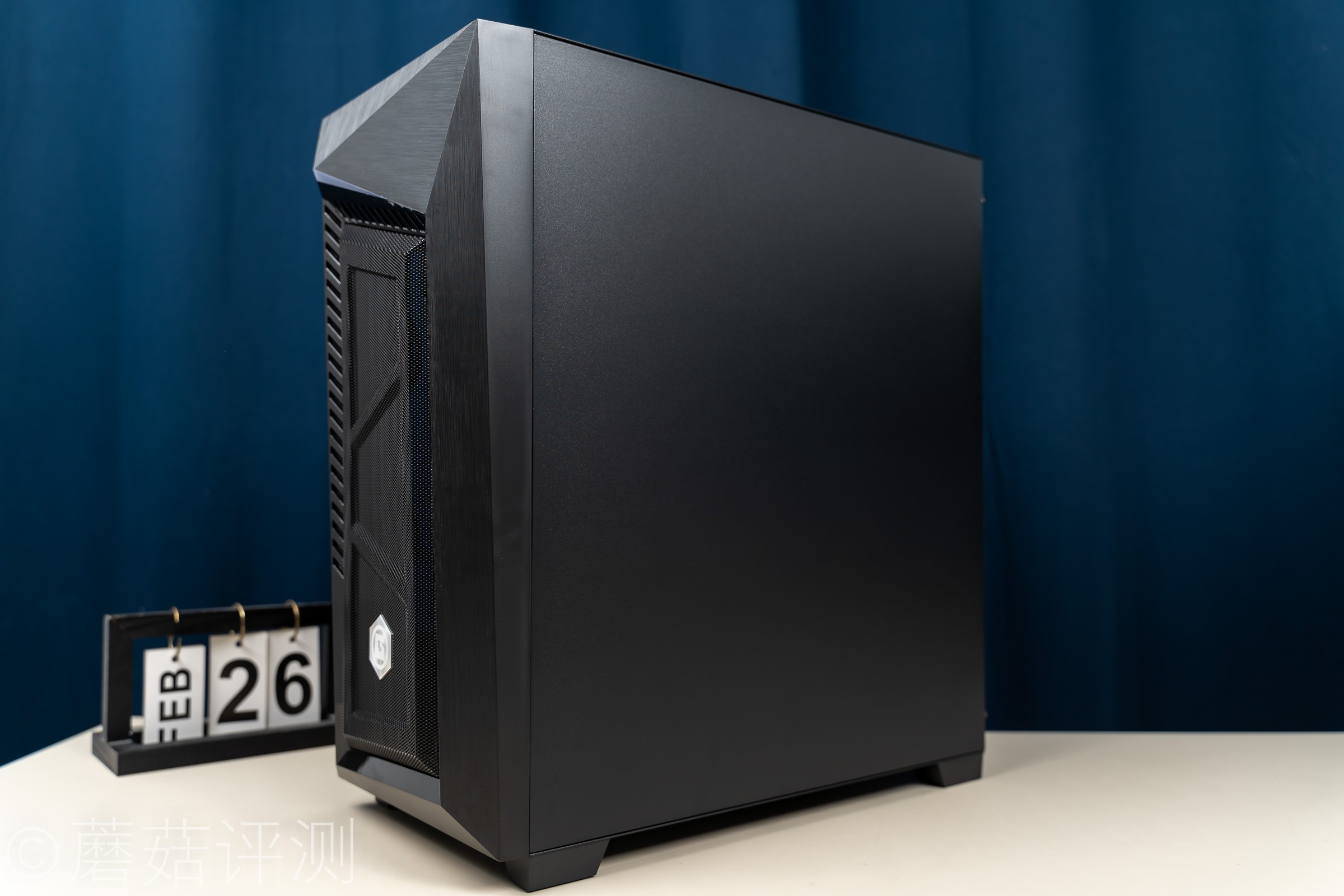 艾湃电竞机箱白色,艾湃电竞水冷评测