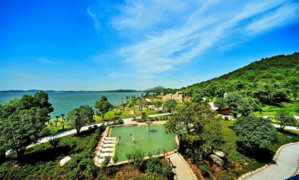 中国十大温泉城市,中国特别有名的十大温泉馆