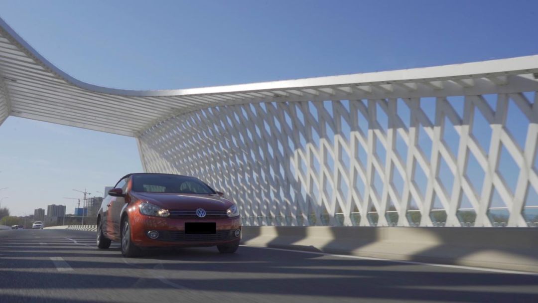 最新款二手高功率高尔夫,二手2.0t大众敞篷高尔夫