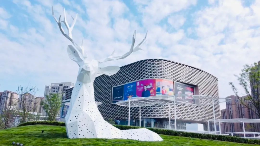 成都龙泉世茂广场营业时间,成都世茂广场什么完工