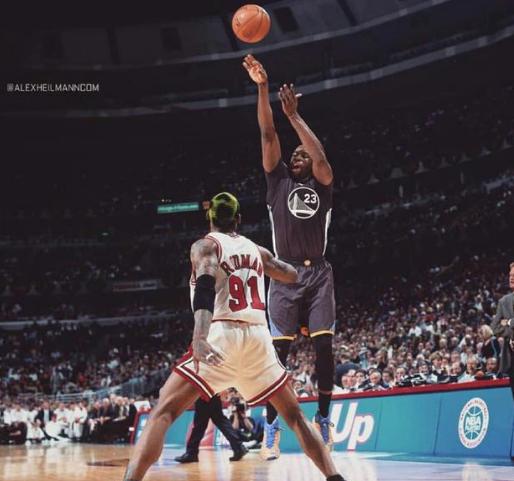 五星勇士和巅峰公牛,96年的公牛和16年的勇士谁更强