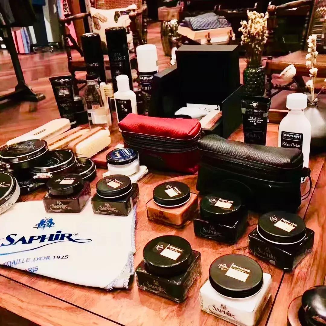 杭州有个达人，19年来拯救10万件潮包！