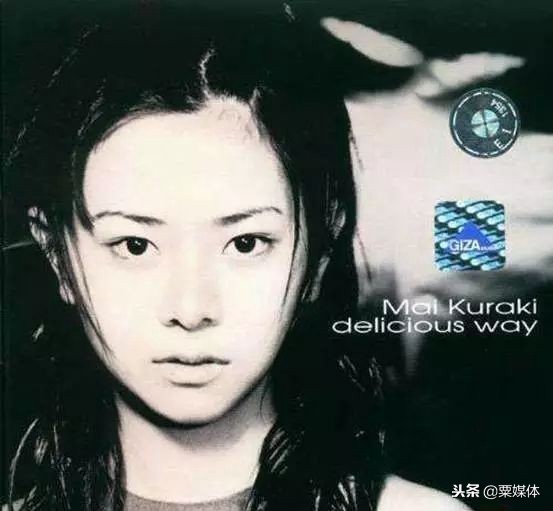 柯南背后的美女,柯南背后