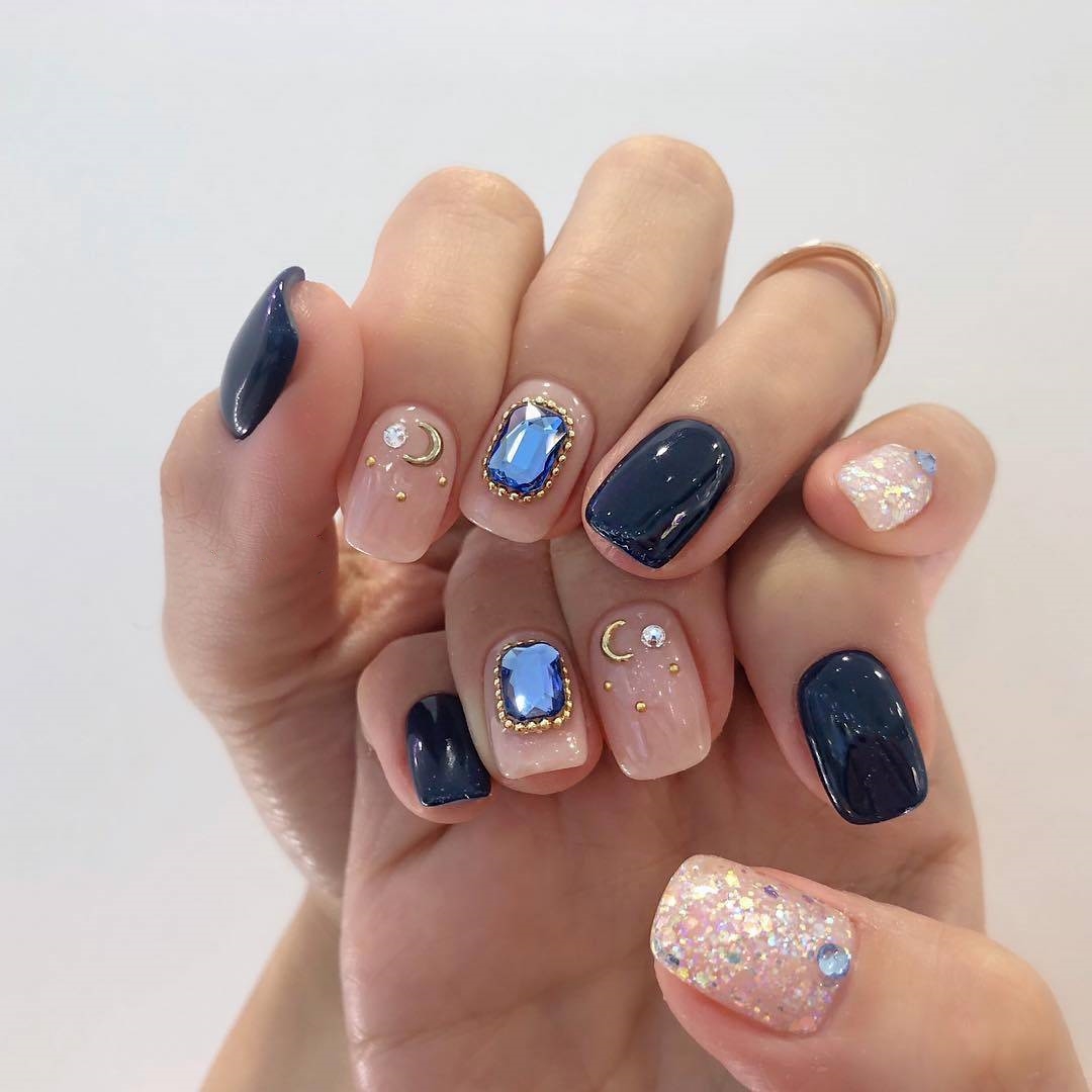 闪亮又质感的美甲造型,超亮异形美甲钻